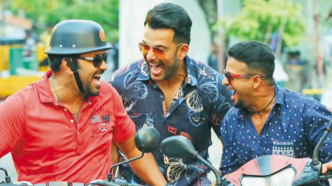 Amar Akbar Anthony