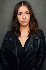 Zoe Kanters