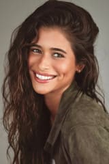 Isadora Cruz
