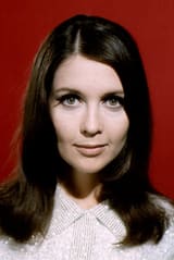 Anjanette Comer