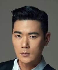 Kim Kang Woo