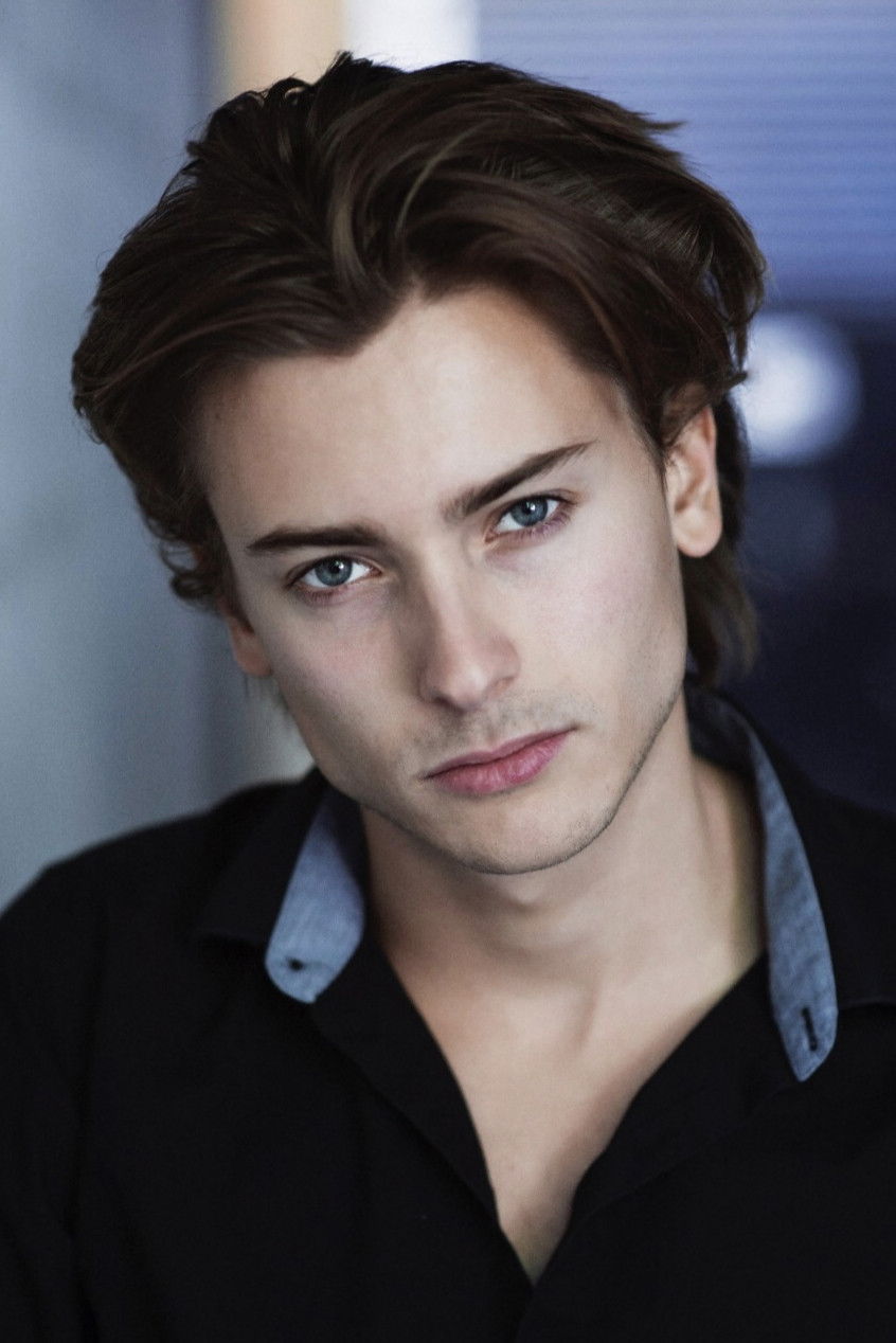 Elijah Rowen